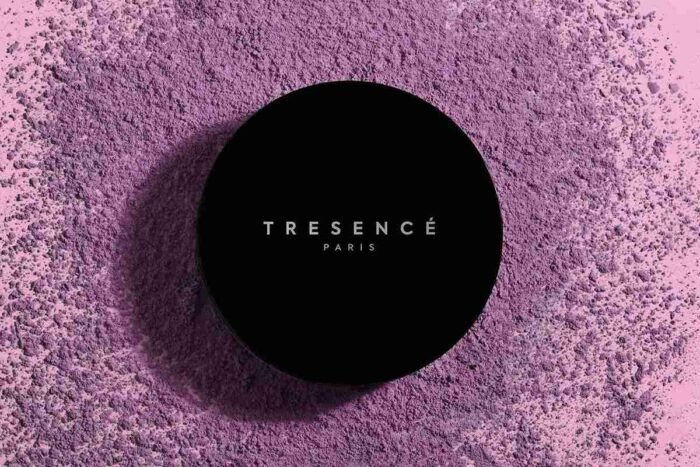 Free Powder Cosmetics Packaging Mockup