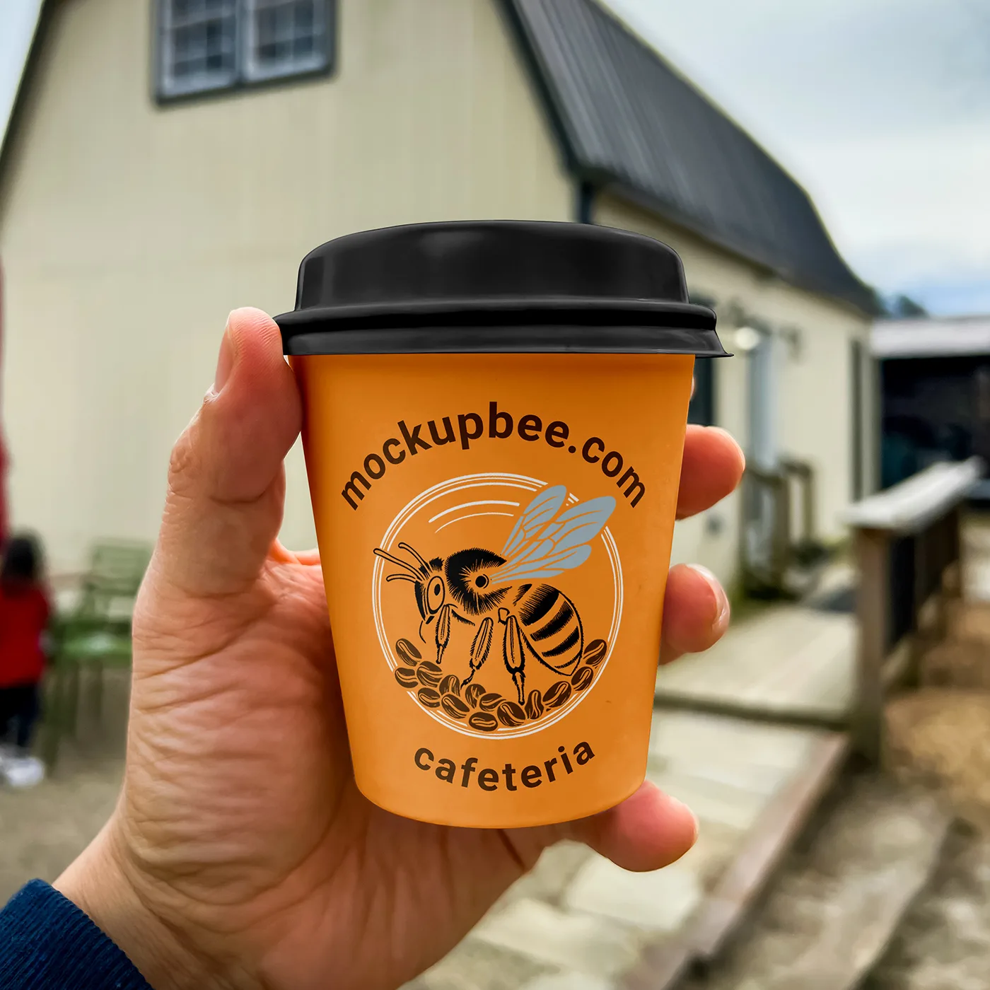 Free Photorealistic Coffee Cup Mockup PSD